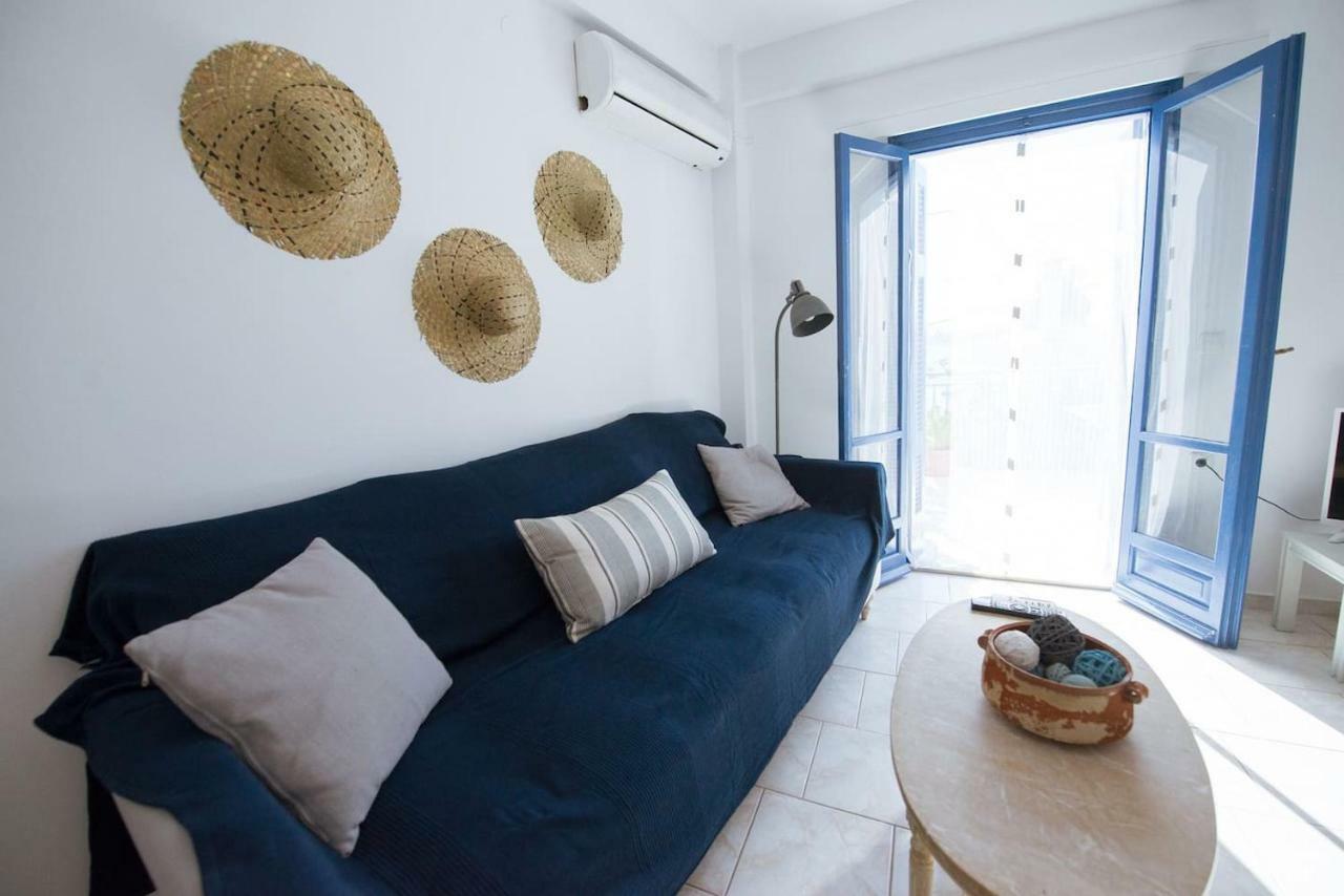 Aquarella-Stylish Veranda Apartment In Centre Of Poros Town المظهر الخارجي الصورة