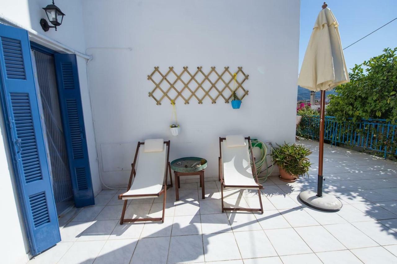 Aquarella-Stylish Veranda Apartment In Centre Of Poros Town المظهر الخارجي الصورة