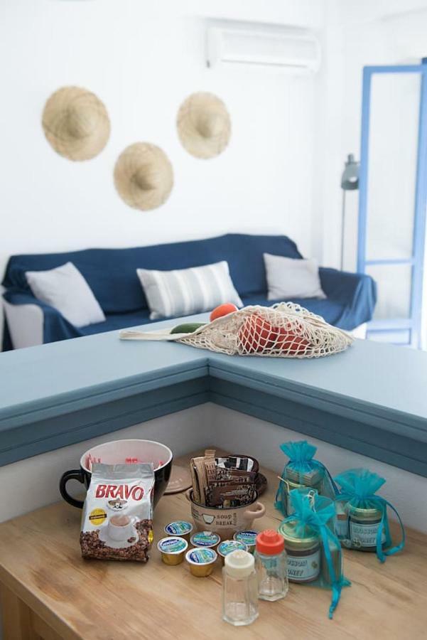 Aquarella-Stylish Veranda Apartment In Centre Of Poros Town المظهر الخارجي الصورة