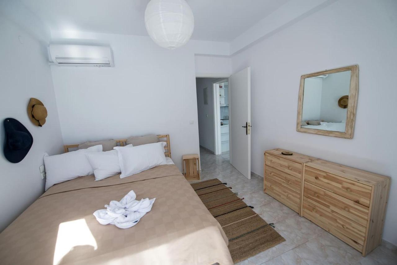 Aquarella-Stylish Veranda Apartment In Centre Of Poros Town المظهر الخارجي الصورة